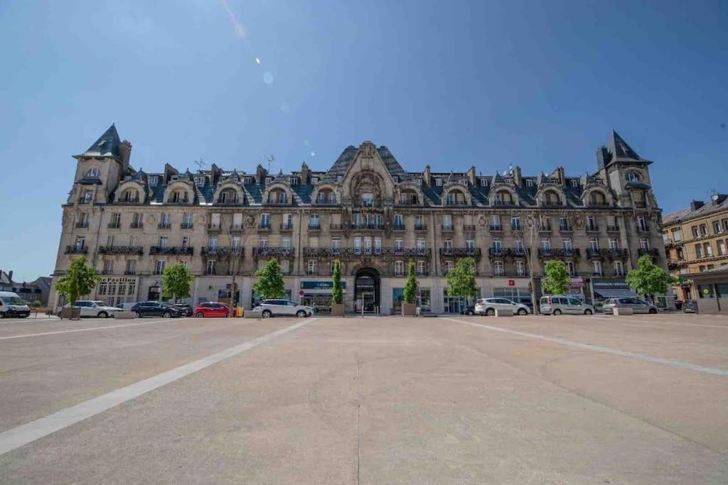 La Suite 7 Gite Urbain Charleville-Mezieres Ngoại thất bức ảnh